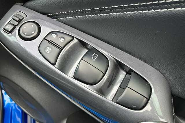 Nissan Juke 1.0 DiG-T 114 N-Connecta 5dr DCT