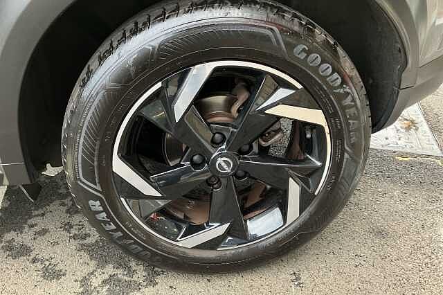 Nissan Juke 1.0 DiG-T 114 N-Connecta 5dr DCT