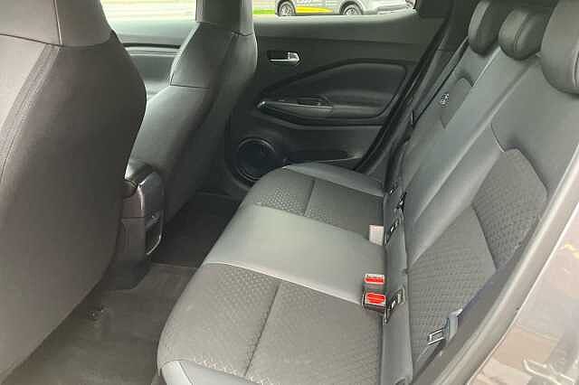 Nissan Juke 1.0 DiG-T 114 N-Connecta 5dr DCT