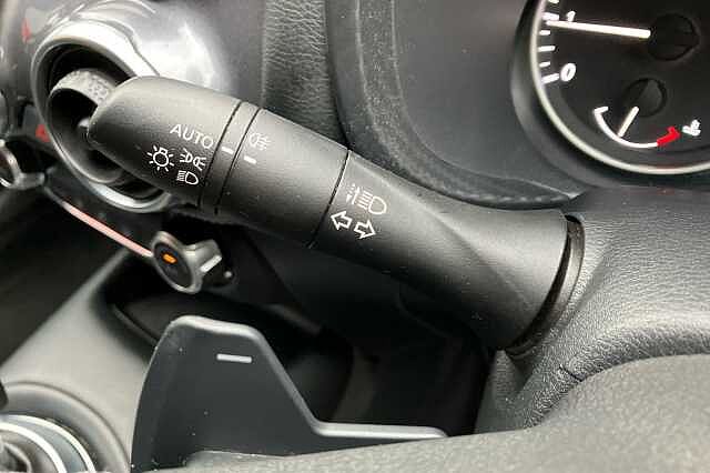 Nissan Juke 1.0 DiG-T 114 N-Connecta 5dr DCT