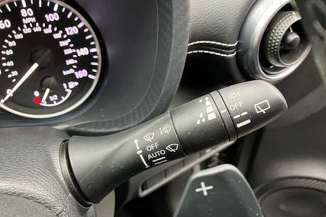 Nissan Juke 1.0 DiG-T 114 N-Connecta 5dr DCT