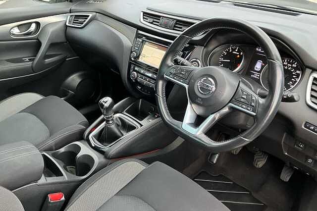 Nissan Qashqai 1.2 DiG-T N-Connecta 5dr