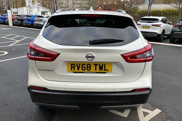 Nissan Qashqai 1.2 DiG-T N-Connecta 5dr