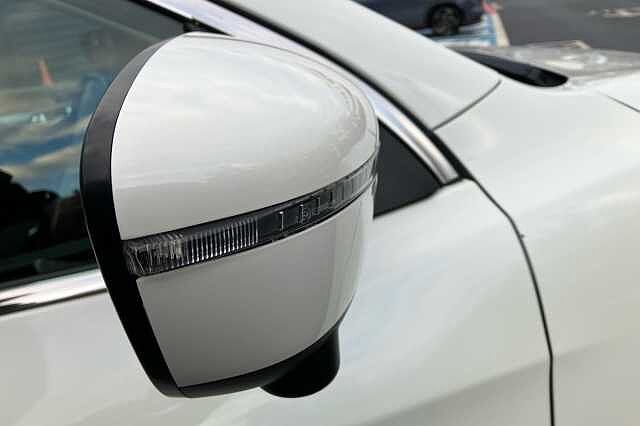 Nissan Qashqai 1.2 DiG-T N-Connecta 5dr