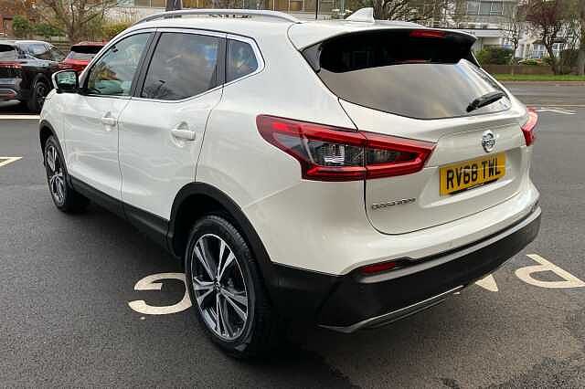 Nissan Qashqai 1.2 DiG-T N-Connecta 5dr