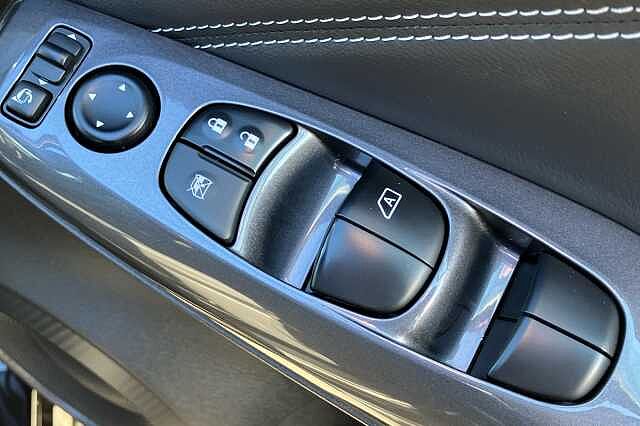 Nissan Juke 1.0 DiG-T 114 N-Connecta 5dr