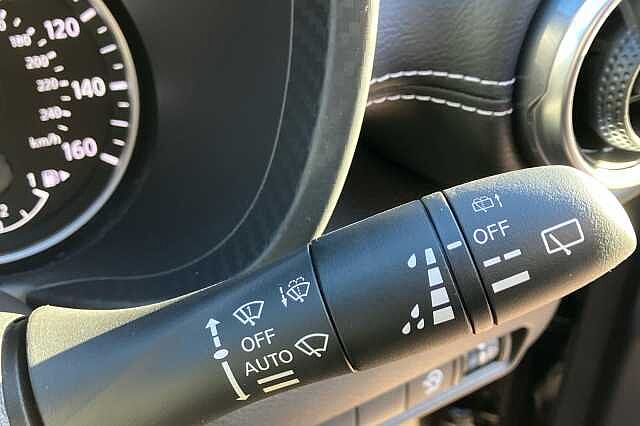 Nissan Juke 1.0 DiG-T 114 N-Connecta 5dr