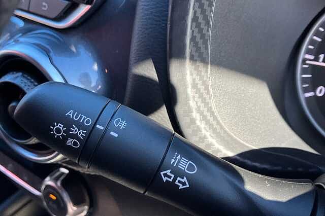 Nissan Juke 1.0 DiG-T 114 N-Connecta 5dr