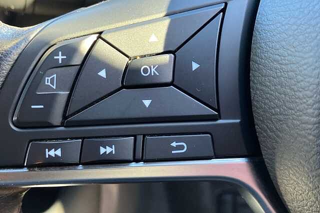 Nissan Juke 1.0 DiG-T 114 N-Connecta 5dr