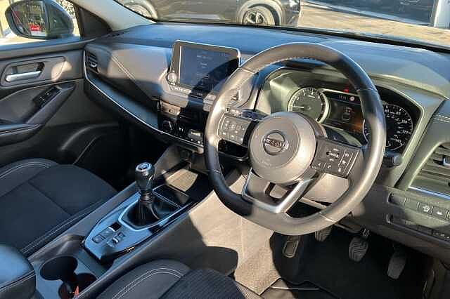 Nissan Qashqai 1.3 DiG-T MH Acenta Premium 5dr