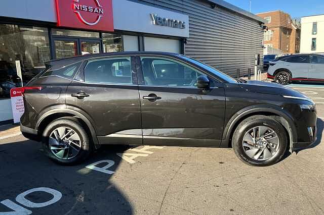 Nissan Qashqai 1.3 DiG-T MH Acenta Premium 5dr