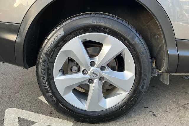 Nissan Qashqai 1.3 DiG-T 160 Acenta Premium 5dr