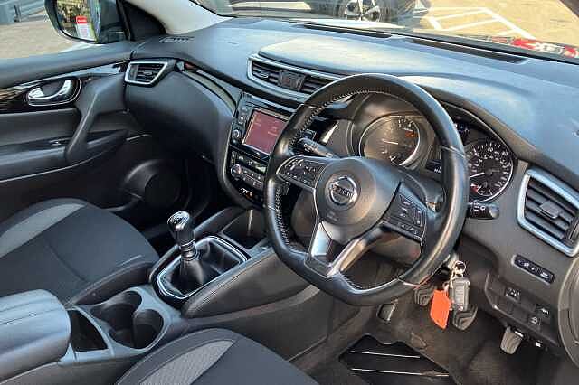 Nissan Qashqai 1.3 DiG-T 160 Acenta Premium 5dr