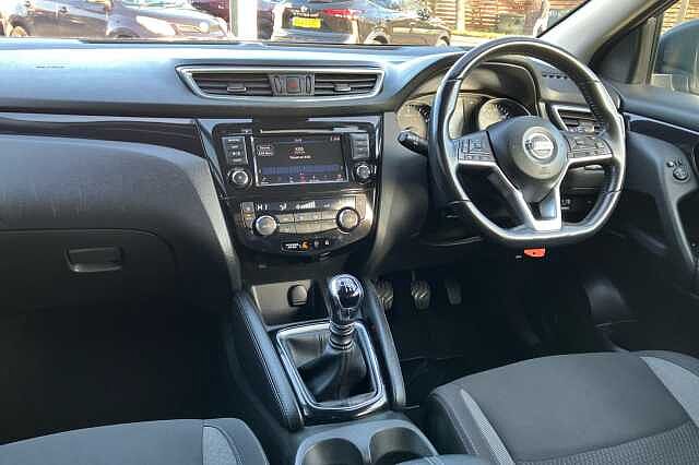 Nissan Qashqai 1.3 DiG-T 160 Acenta Premium 5dr