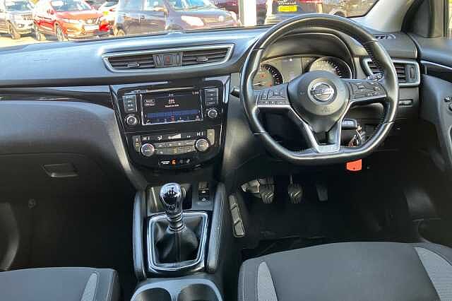 Nissan Qashqai 1.3 DiG-T 160 Acenta Premium 5dr