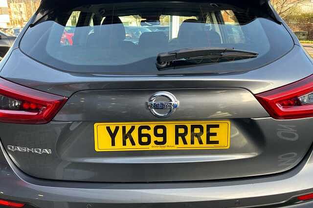 Nissan Qashqai 1.3 DiG-T 160 Acenta Premium 5dr