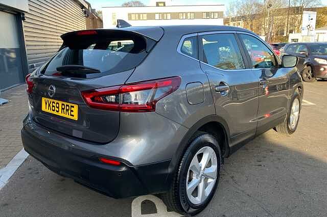 Nissan Qashqai 1.3 DiG-T 160 Acenta Premium 5dr