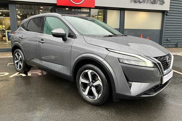 Nissan Qashqai 1.3 DiG-T MH N-Connecta 5dr