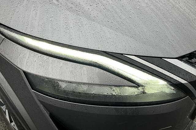 Nissan Qashqai 1.3 DiG-T MH N-Connecta 5dr