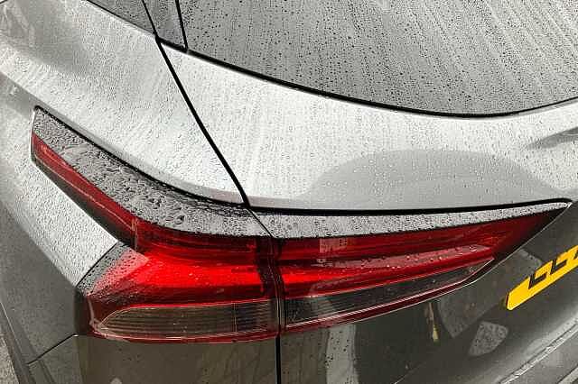 Nissan Qashqai 1.3 DiG-T MH N-Connecta 5dr