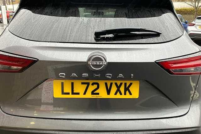 Nissan Qashqai 1.3 DiG-T MH N-Connecta 5dr