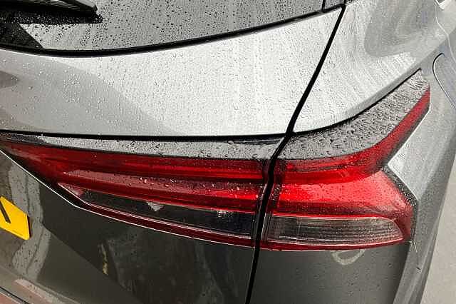 Nissan Qashqai 1.3 DiG-T MH N-Connecta 5dr