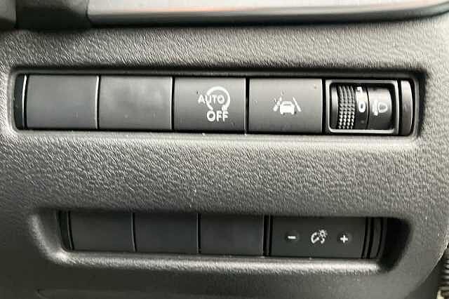 Nissan Qashqai 1.3 DiG-T MH N-Connecta 5dr