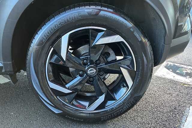 Nissan Juke 1.0 DiG-T 114 N-Connecta 5dr