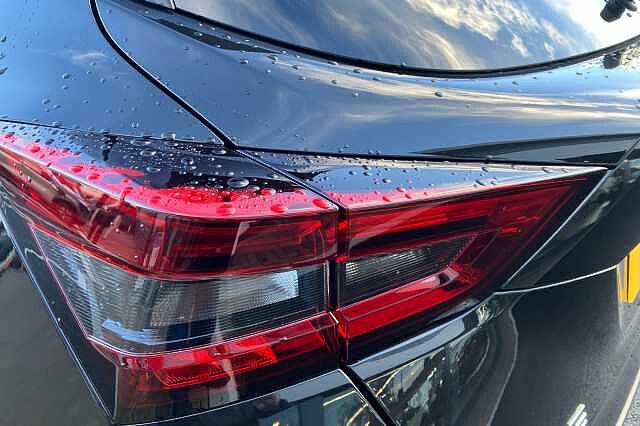 Nissan Juke 1.0 DiG-T 114 N-Connecta 5dr