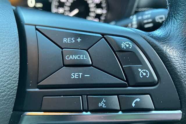 Nissan Juke 1.0 DiG-T 114 N-Connecta 5dr