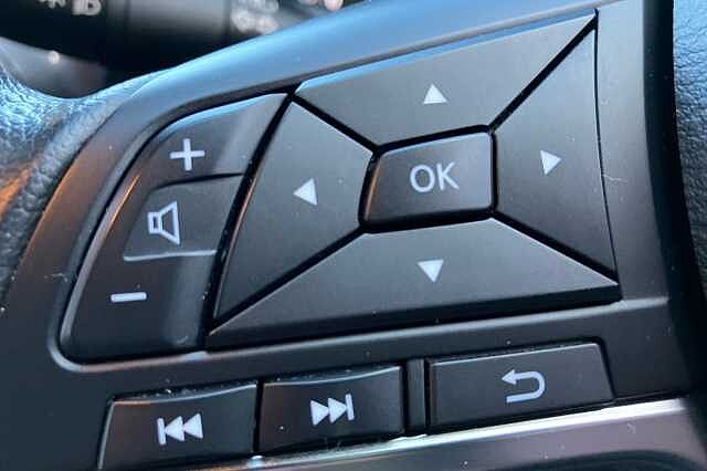 Nissan Juke 1.0 DiG-T 114 N-Connecta 5dr