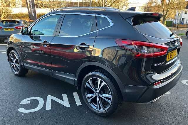 Nissan Qashqai 1.2 DiG-T N-Connecta 5dr