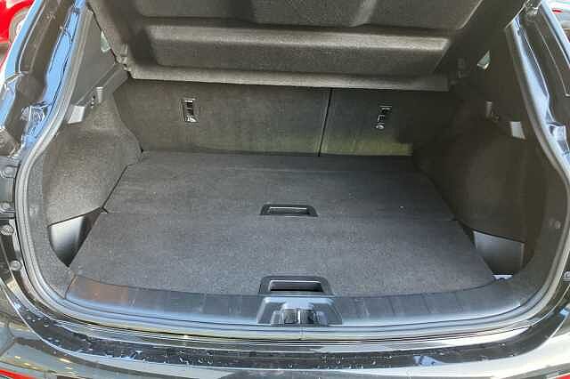 Nissan Qashqai 1.2 DiG-T N-Connecta 5dr