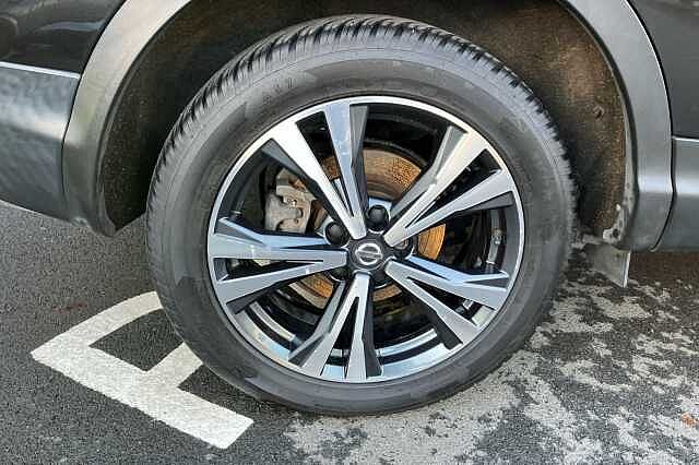 Nissan Qashqai 1.2 DiG-T N-Connecta 5dr