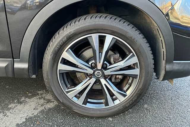 Nissan Qashqai 1.2 DiG-T N-Connecta 5dr