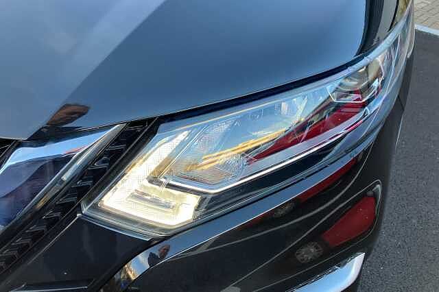 Nissan Qashqai 1.2 DiG-T N-Connecta 5dr