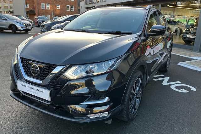 Nissan Qashqai 1.2 DiG-T N-Connecta 5dr