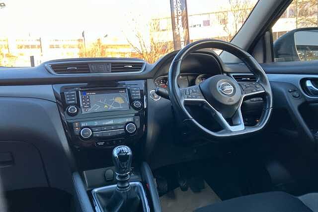 Nissan Qashqai 1.2 DiG-T N-Connecta 5dr
