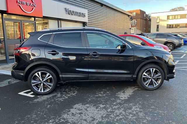 Nissan Qashqai 1.2 DiG-T N-Connecta 5dr