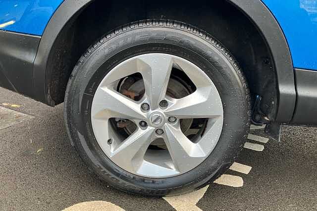 Nissan Qashqai 1.3 DiG-T Acenta Premium 5dr