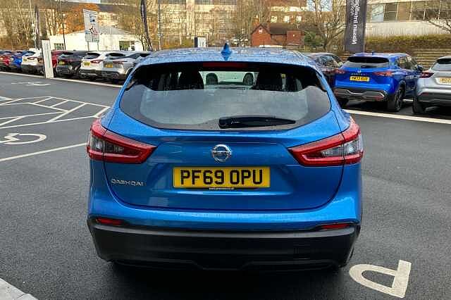 Nissan Qashqai 1.3 DiG-T Acenta Premium 5dr