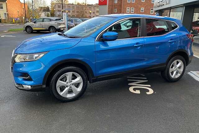 Nissan Qashqai 1.3 DiG-T Acenta Premium 5dr