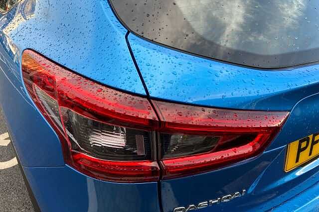 Nissan Qashqai 1.3 DiG-T Acenta Premium 5dr