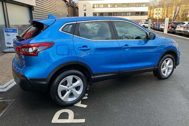 Nissan Qashqai 1.3 DiG-T Acenta Premium 5dr