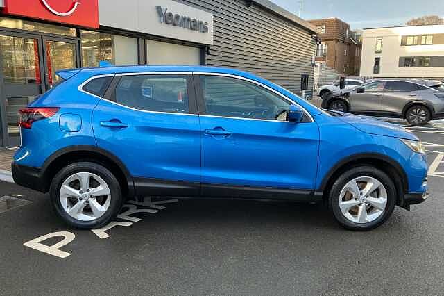 Nissan Qashqai 1.3 DiG-T Acenta Premium 5dr