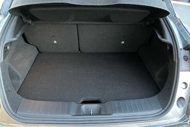 Nissan Juke 1.0 DiG-T 114 N-Connecta 5dr