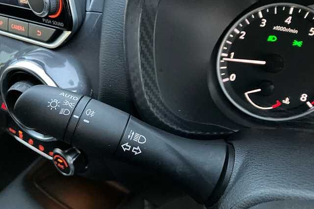 Nissan Juke 1.0 DiG-T 114 N-Connecta 5dr