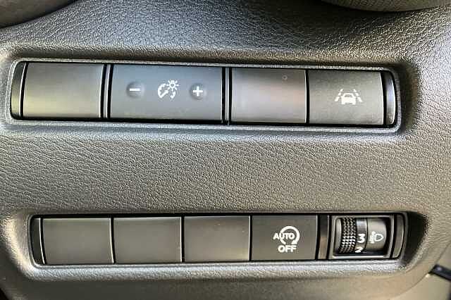 Nissan Juke 1.0 DiG-T 114 Visia 5dr