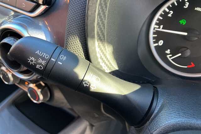 Nissan Juke 1.0 DiG-T 114 Visia 5dr