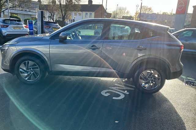 Nissan Qashqai 1.3 DiG-T MH Acenta Premium 5dr